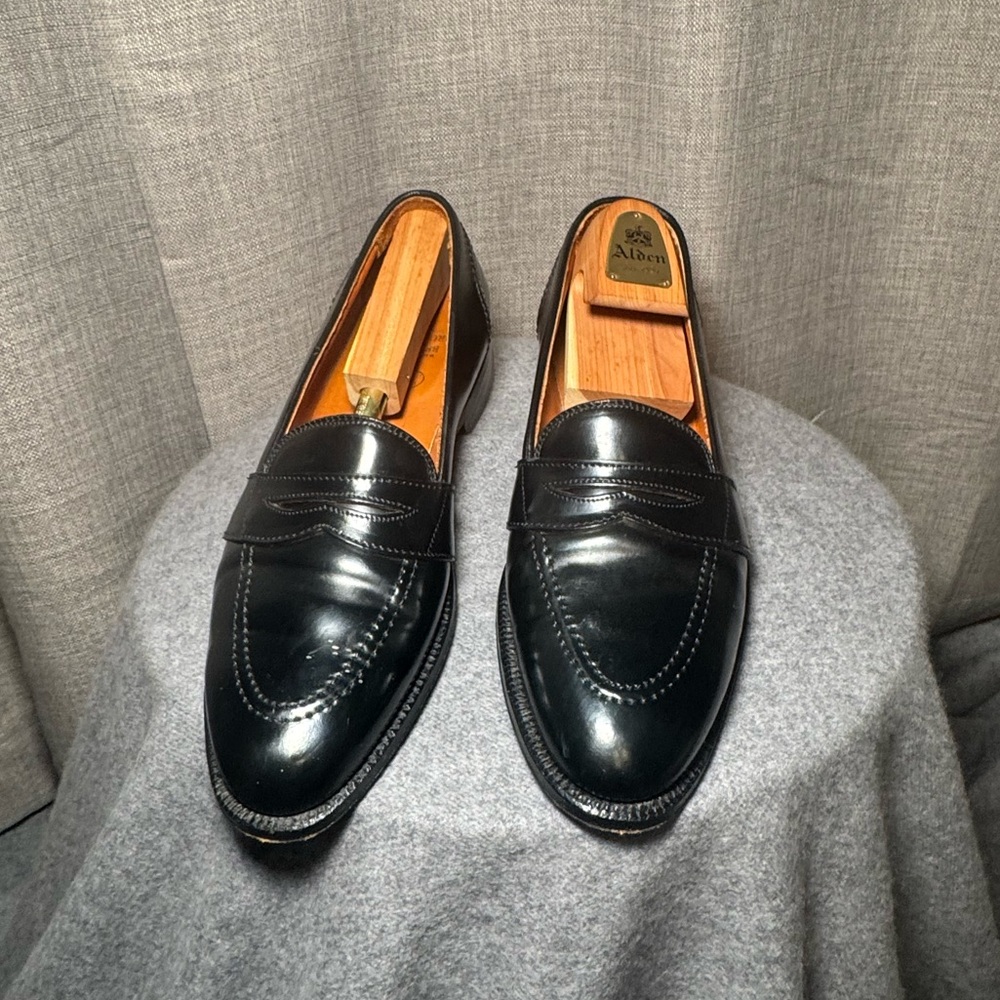 Alden x Brooks Brothers black shell CORDOVAN full-strap loafers.